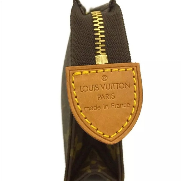 Authentic Louis Vuitton Toiletry Pouch 15 - Picture 2 of 7